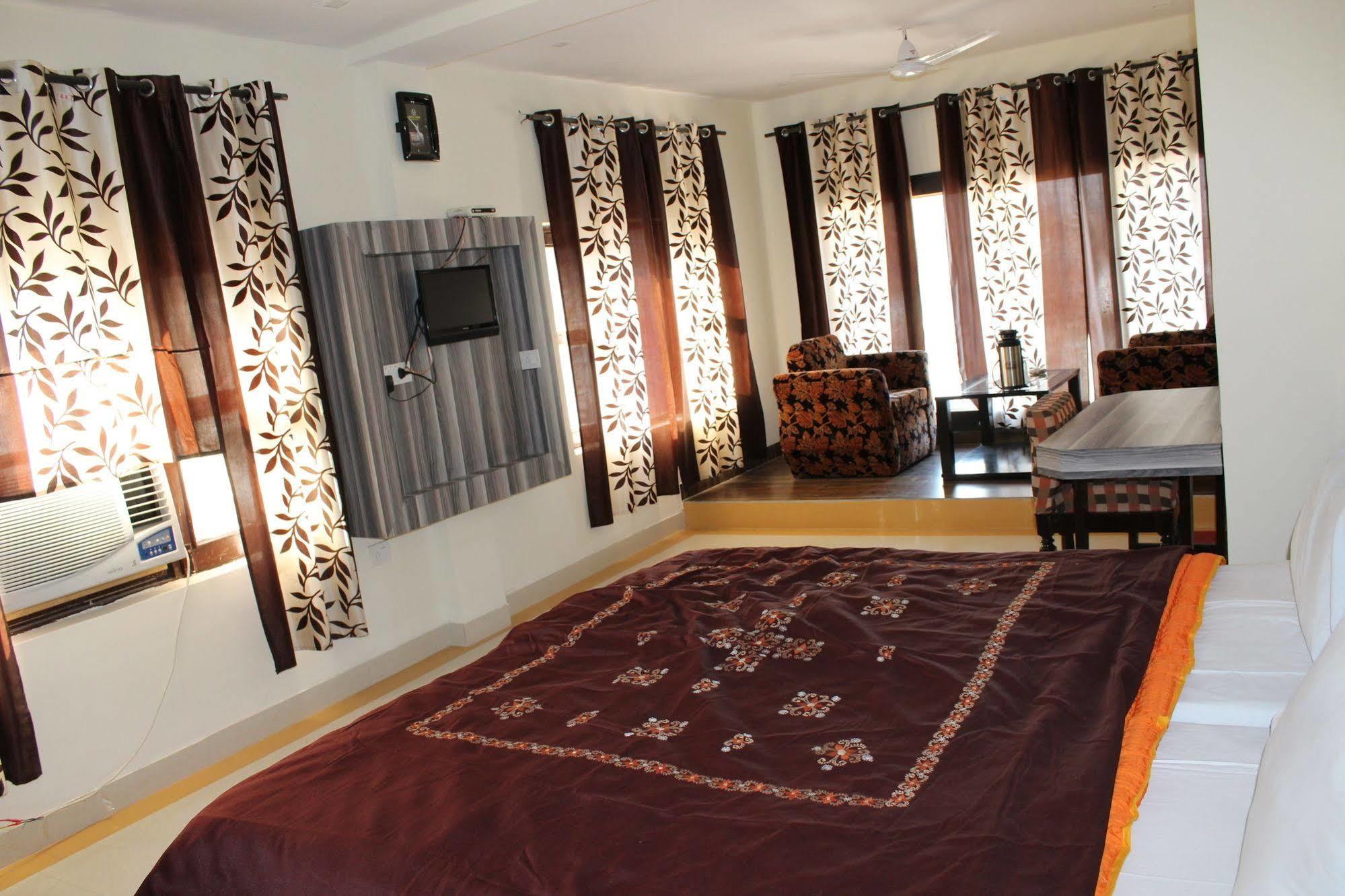 Hotel Gyan Haridwār Dış mekan fotoğraf