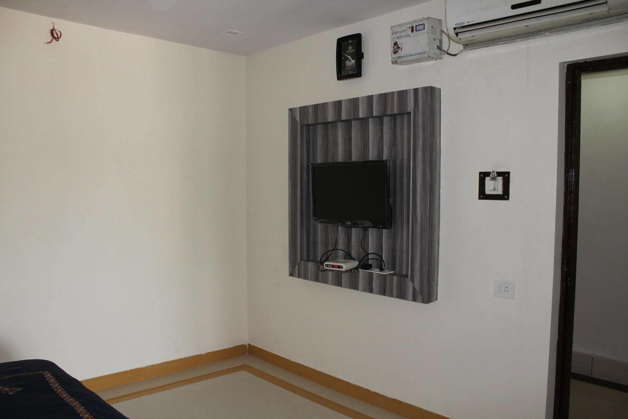 Hotel Gyan Haridwār Dış mekan fotoğraf